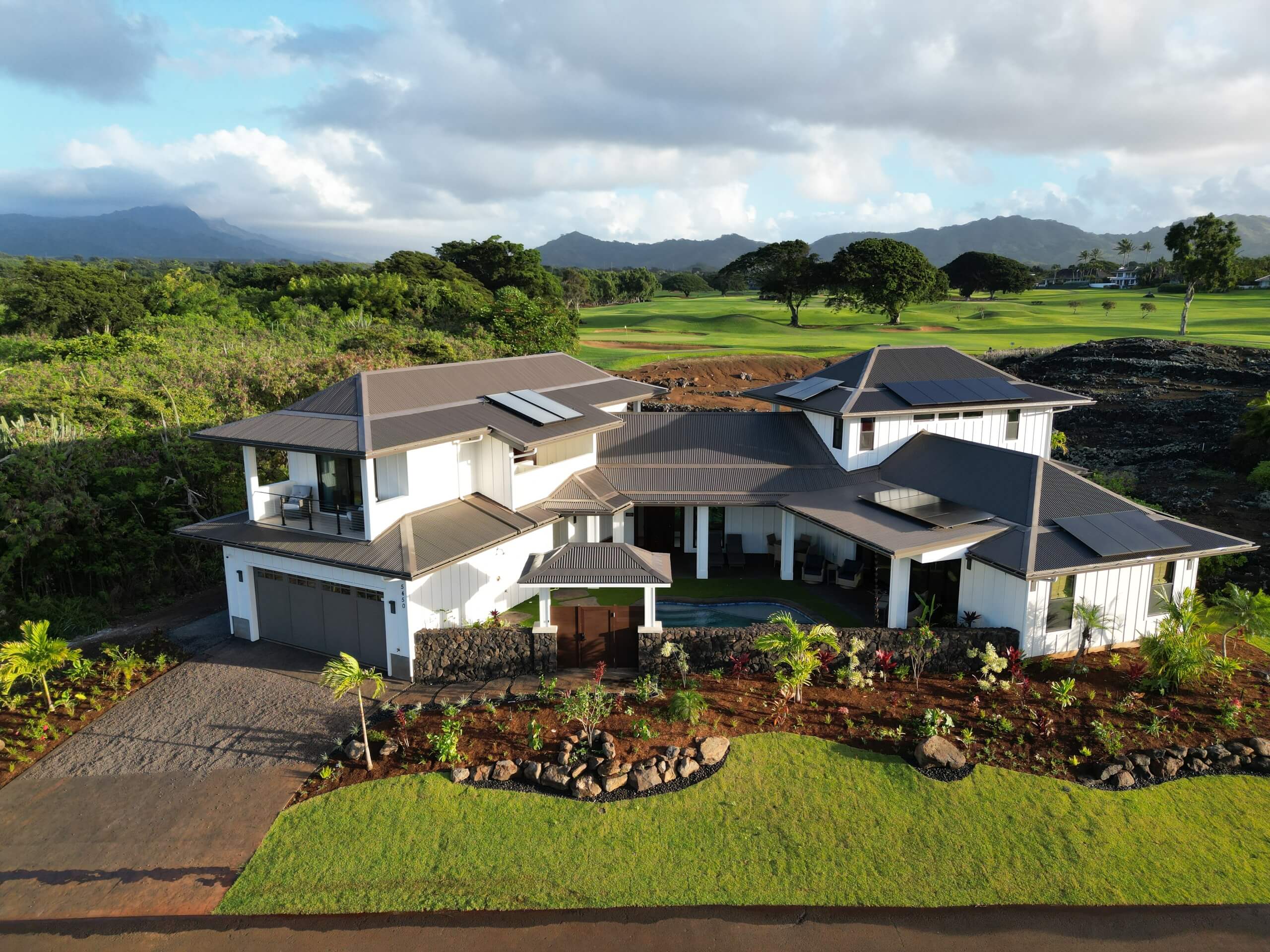 A beautiful local hawaii local home with roofing done by Kokua.