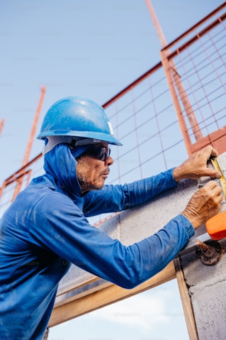 An image of a kokua roofing worker on a job site.
